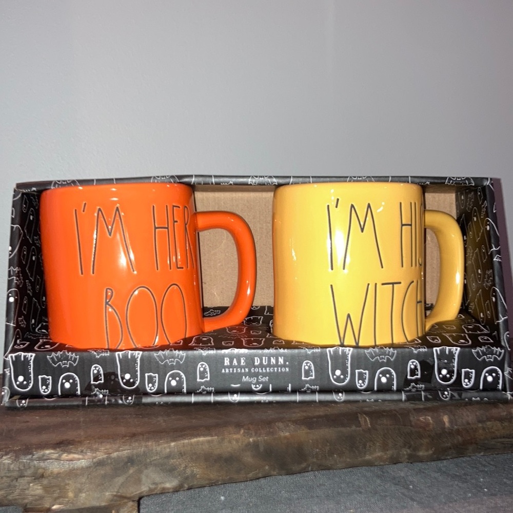 👻🧙‍♀️ Rae Dunn Magenta I’M HIS WITCH & I’M HER BOO Set of 2 Mugs in Gift Box